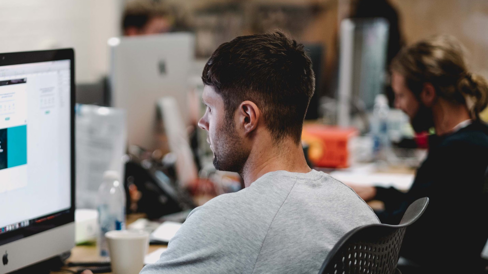 Cover image for The office delusion